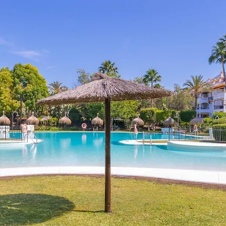 Dama De Noche Ll - Puerto Banus ماربيا